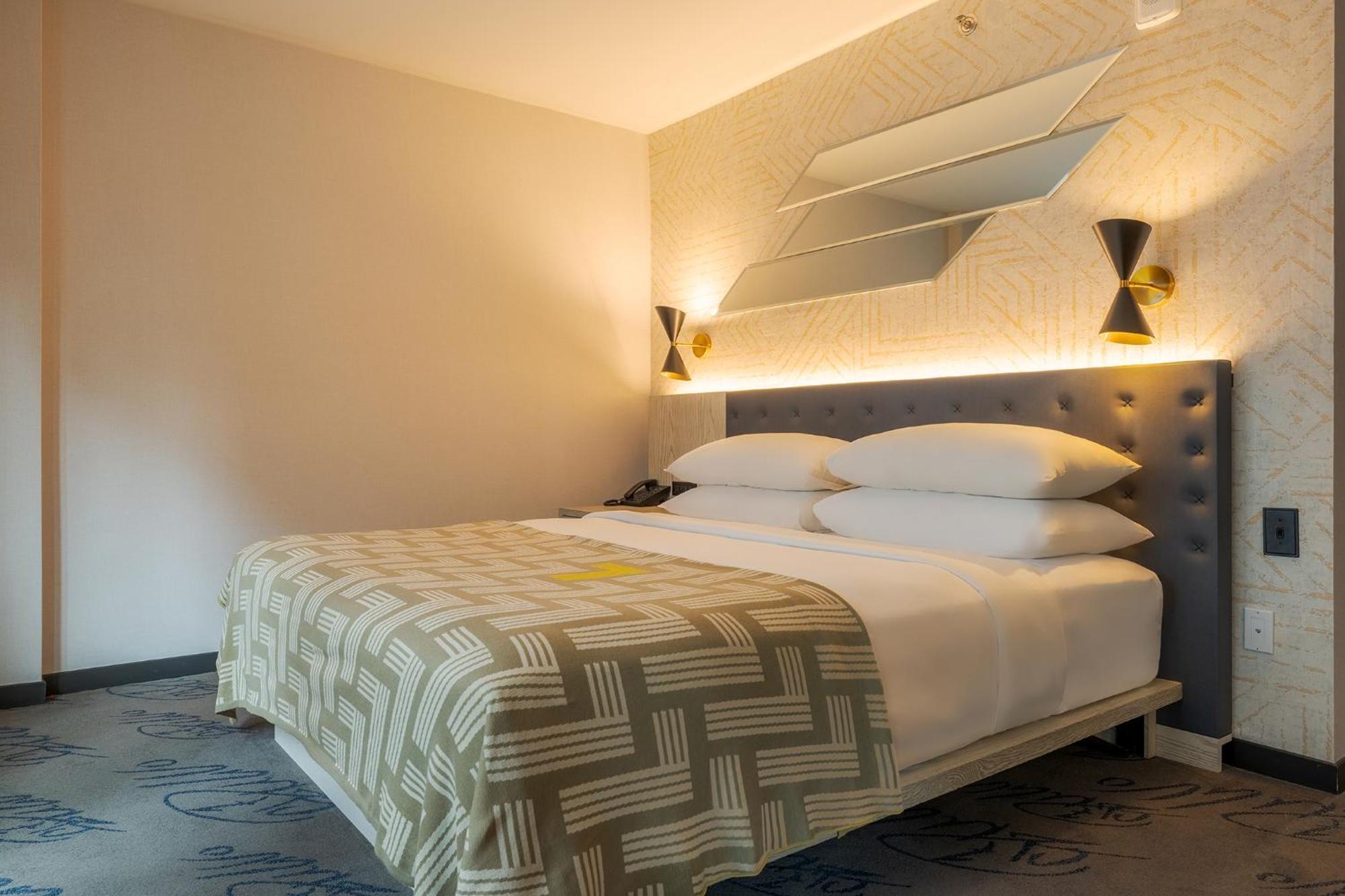 Pestana Cr7 Times Square Hotel นิวยอร์ก ภายนอก รูปภาพ