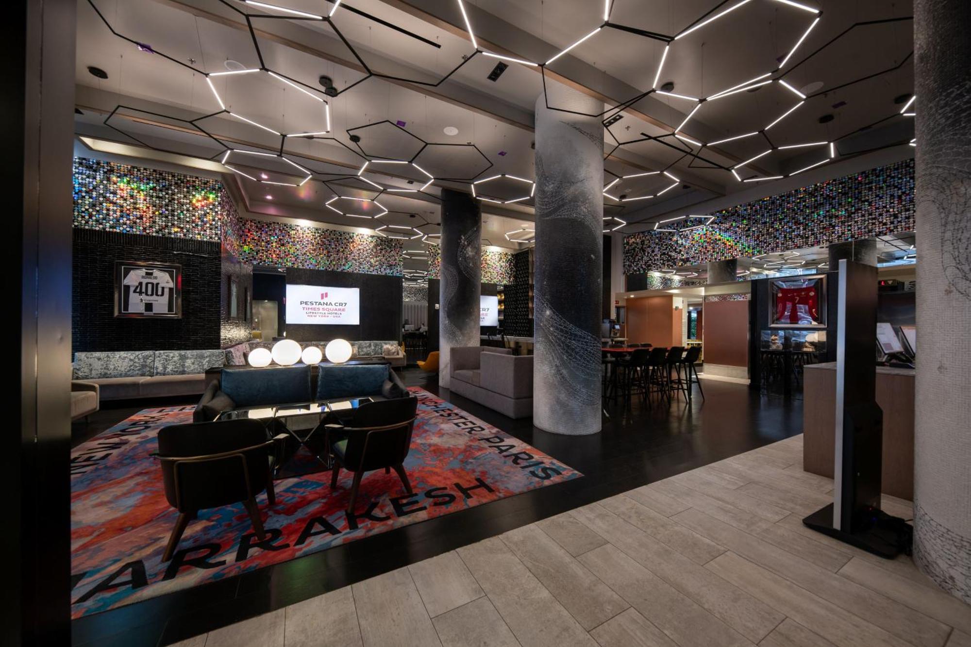 Pestana Cr7 Times Square Hotel นิวยอร์ก ภายนอก รูปภาพ