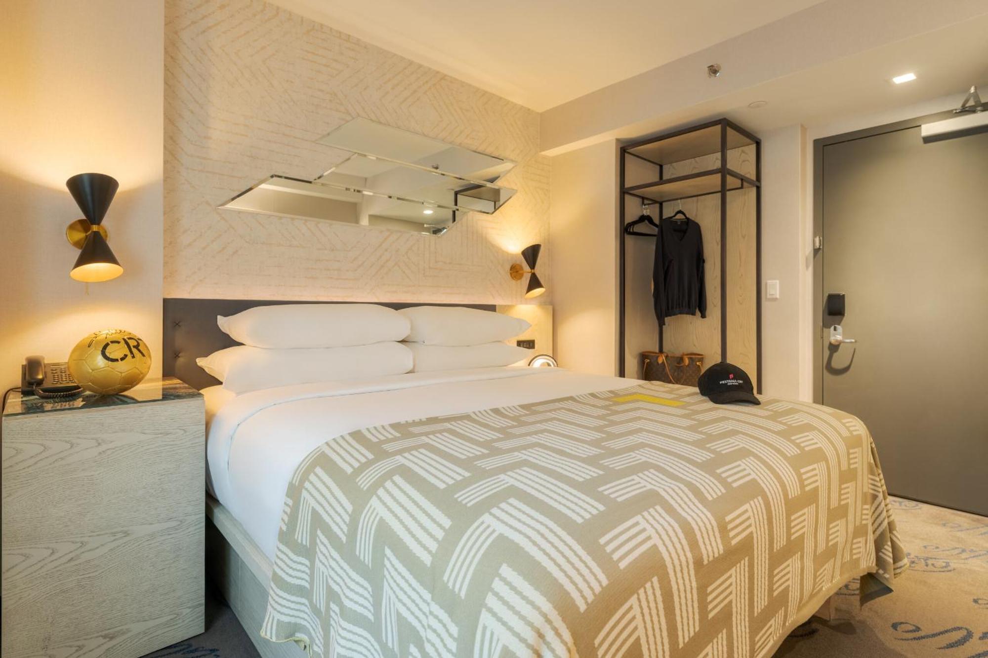 Pestana Cr7 Times Square Hotel นิวยอร์ก ภายนอก รูปภาพ